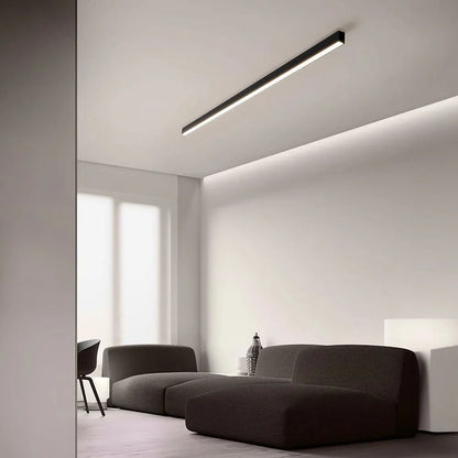 Minimalistische lineare LED-Deckenleuchte