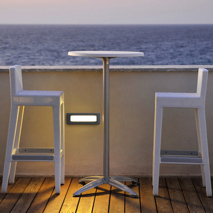 Moderne LED-Außenbeleuchtung für Terrasse und Stufen