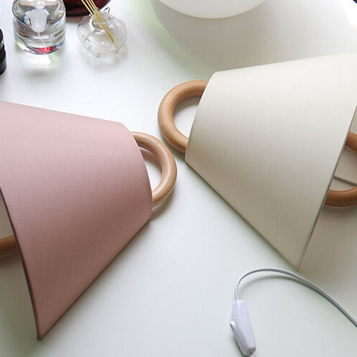 Zeitgenössische Faltenwandlampe