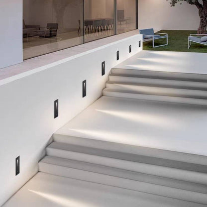 Moderne LED-Terrassen- und Stufenleuchte