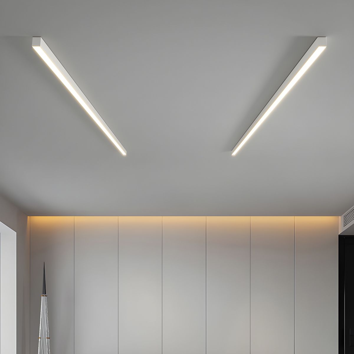 Minimalistische lineare LED-Deckenleuchte