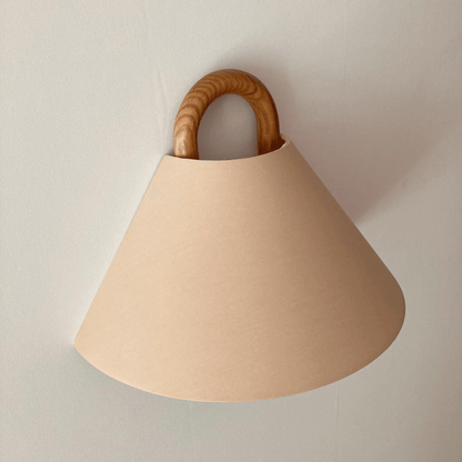Zeitgenössische Faltenwandlampe