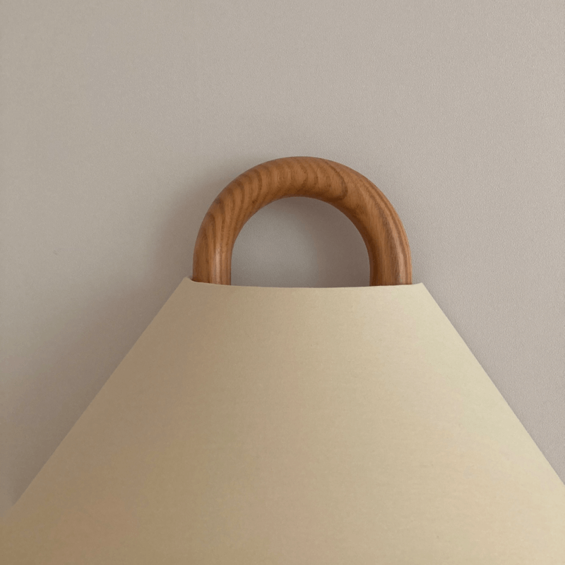 Zeitgenössische Faltenwandlampe