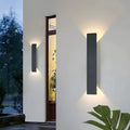 Moderne LED-Außenwandleuchte