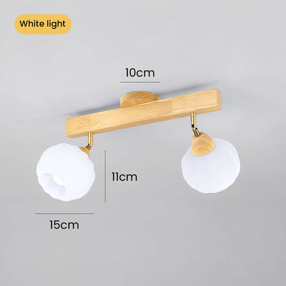 Minimalistischer Deckenstrahler aus Creme und Holz