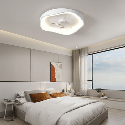 Moderner LED-Deckenventilator mit Licht