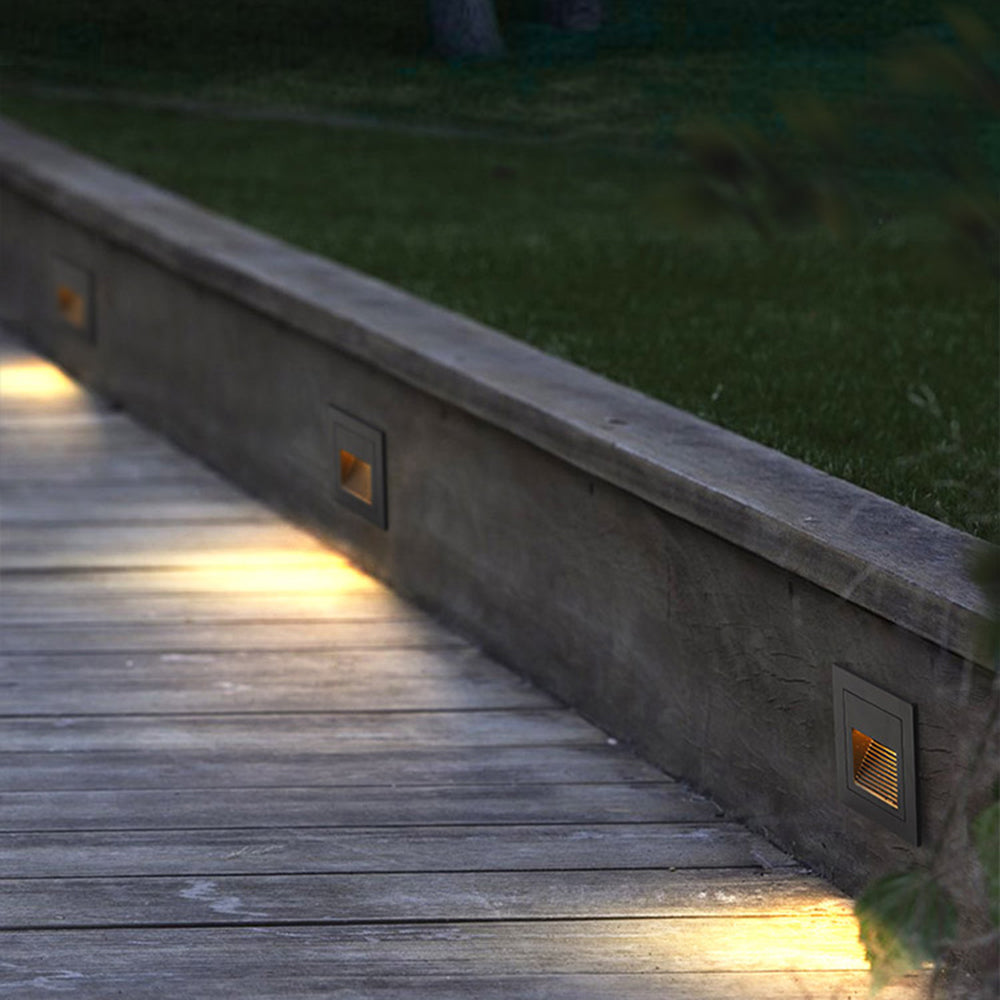 Moderne LED-Terrassen- und Stufenleuchte