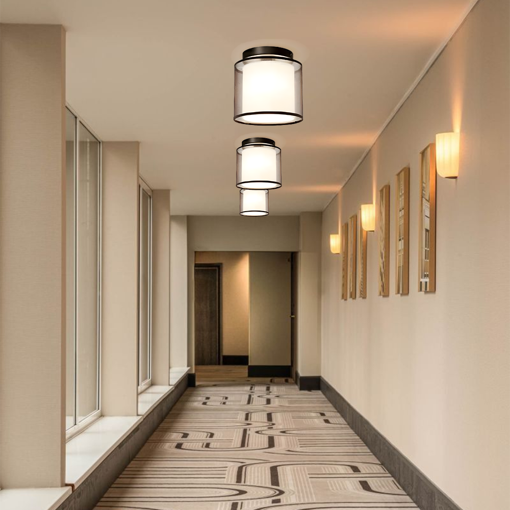 Deckenleuchte aus altem Stoff