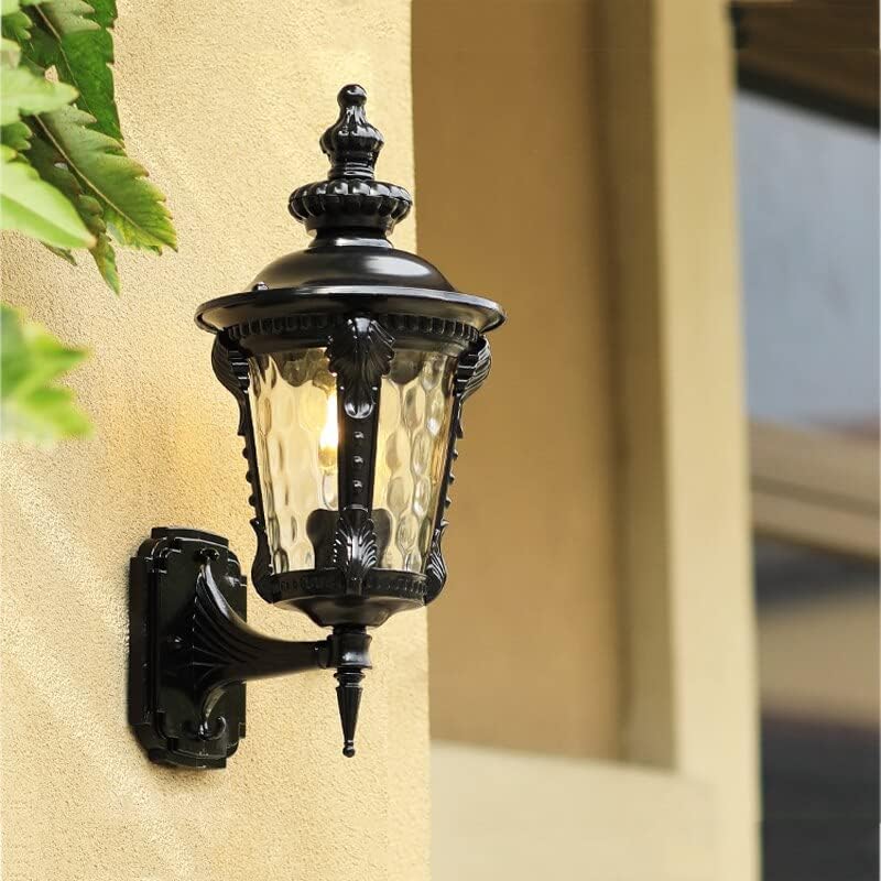 Außenleuchte im Erbstil