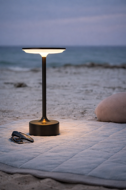 Amberlin Art-déco-Messing-Tischlampe