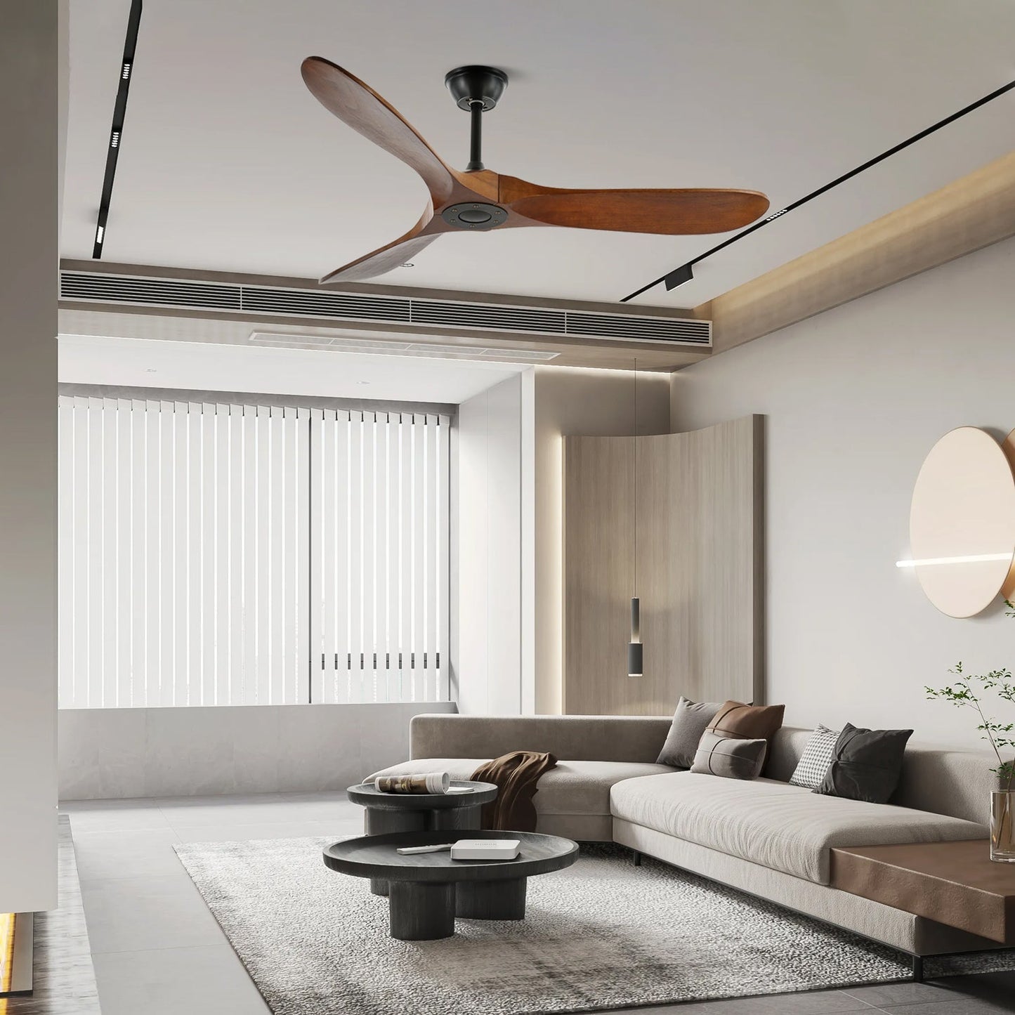 Moderner Deckenventilator aus Holz