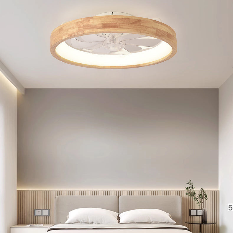 Japanischer Holz-Deckenventilator mit Licht bündig montiert