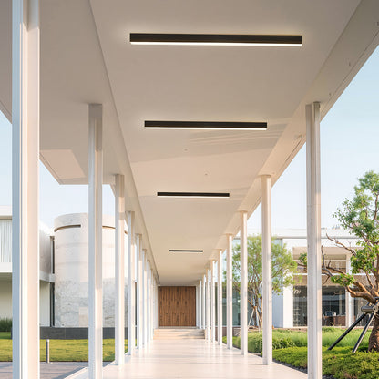 Minimalistische lineare LED-Deckenleuchte