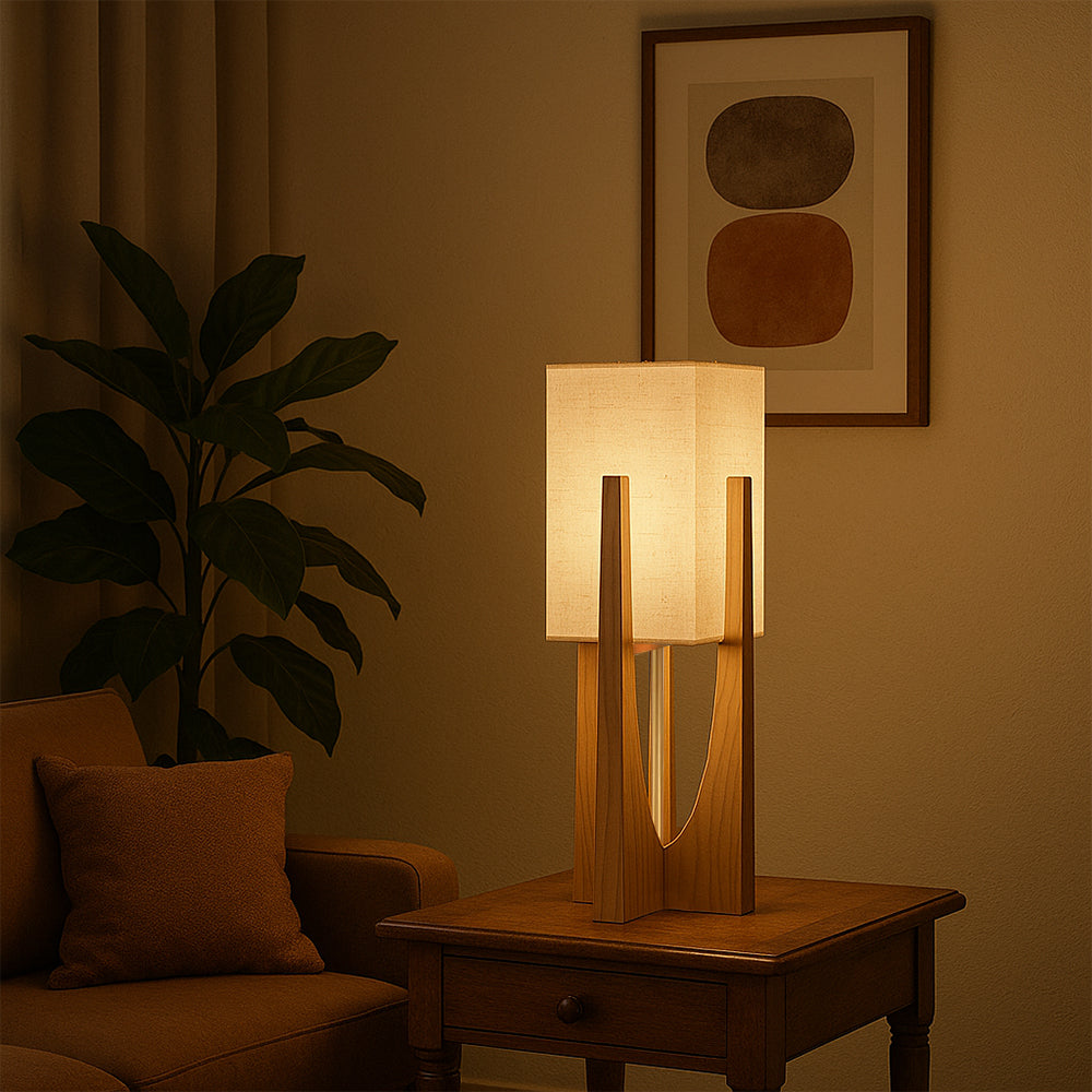 Minimalistische Stehlampe aus Holz