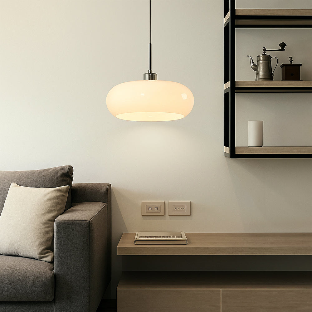 Geometrische Pendelleuchte im Bauhaus-Stil