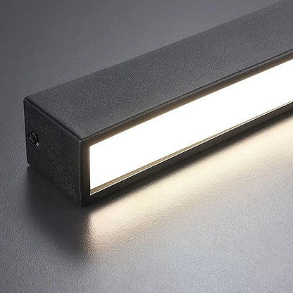 Minimalistische lineare LED-Deckenleuchte