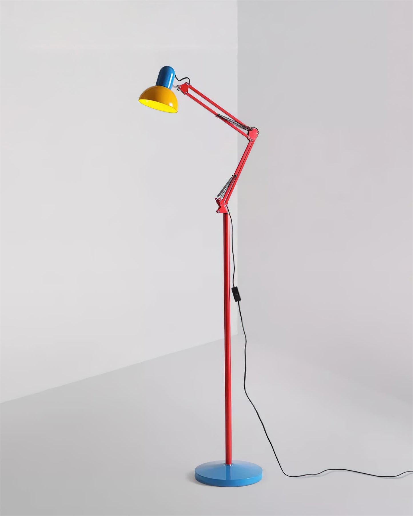 Künstlerische moderne Stehlampe