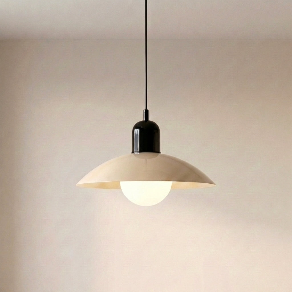 Moderne Pendelleuchte mit Farbdesign
