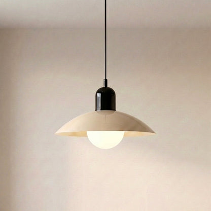 Moderne Pendelleuchte mit Farbdesign