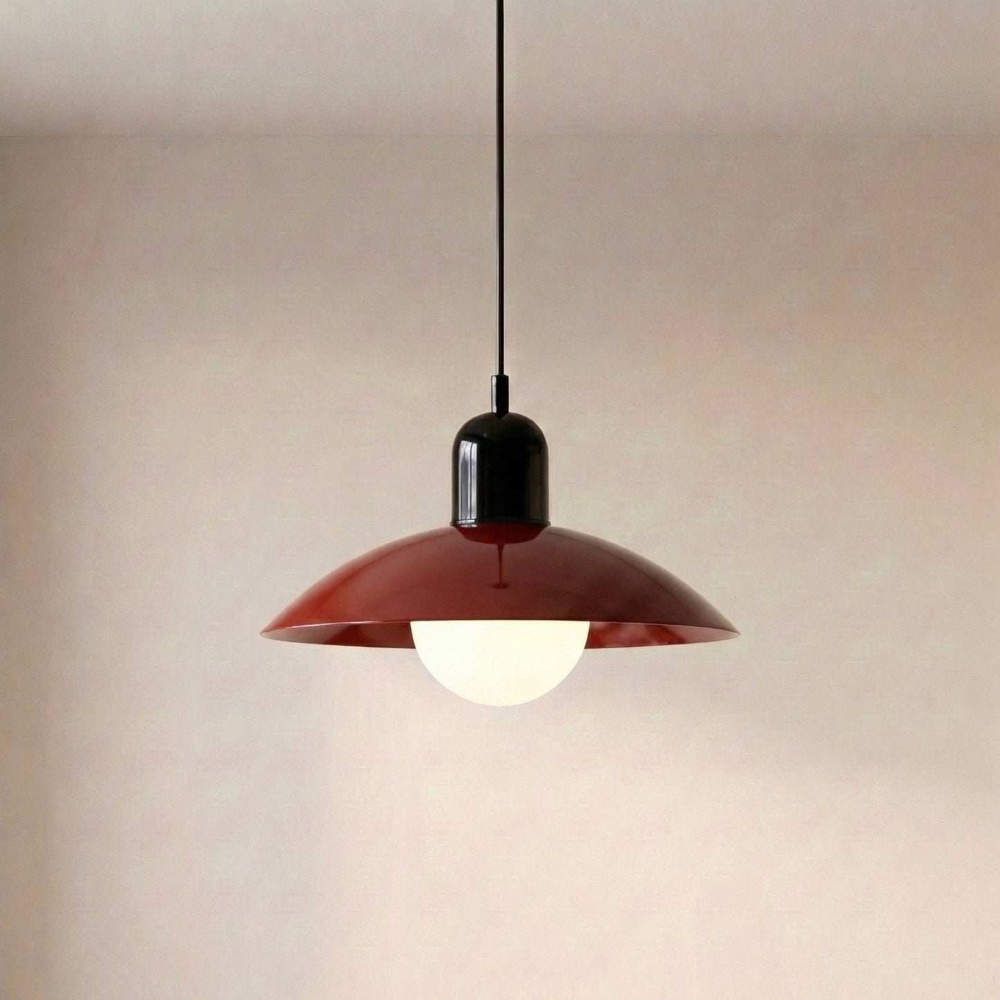 Moderne Pendelleuchte mit Farbdesign