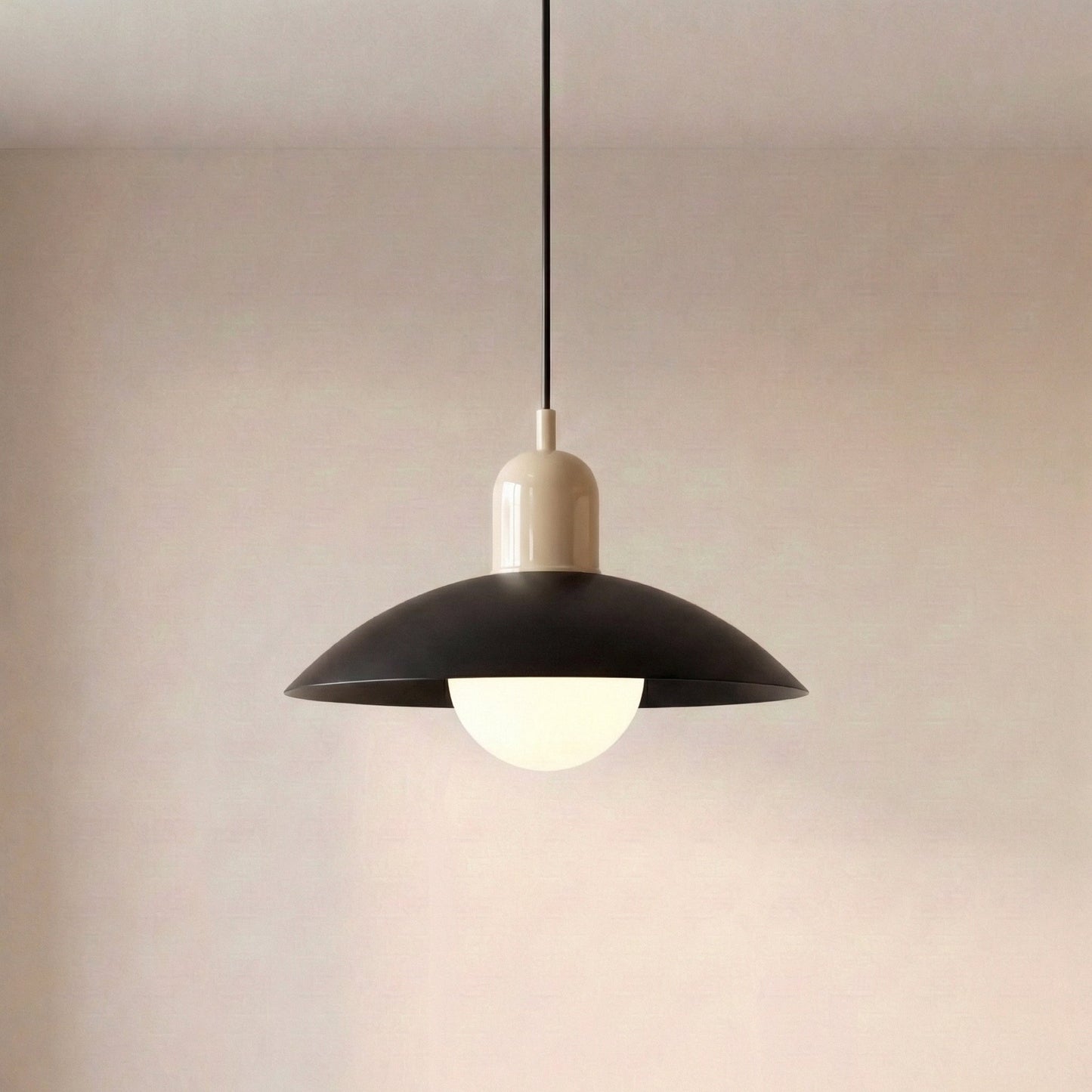 Moderne Pendelleuchte mit Farbdesign
