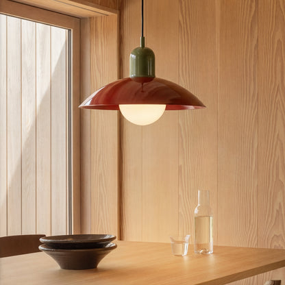 Moderne Pendelleuchte mit Farbdesign