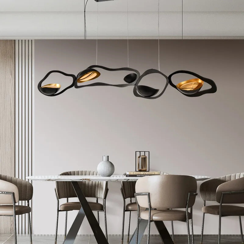 Moderne lineare Pendelleuchte