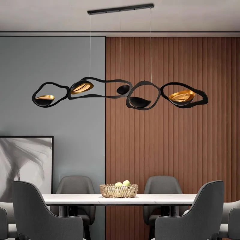 Moderne lineare Pendelleuchte