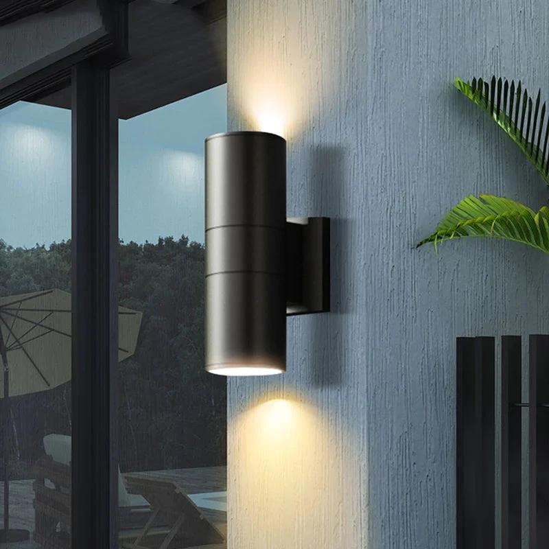 Moderne wasserdichte LED-Außenwandleuchte mit Auf- und Abwärtslicht