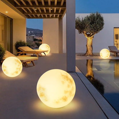 Solar-Gartenleuchte im Mond-Design