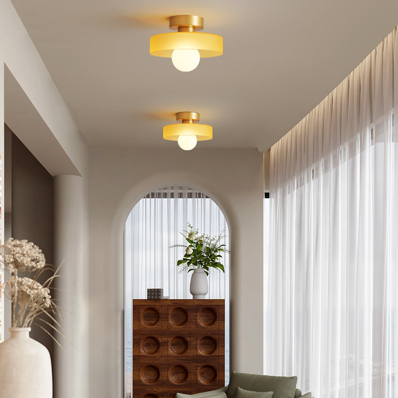 Moderne Deckenleuchte im Bauhaus-Stil