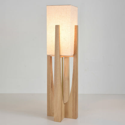 Minimalistische Stehlampe aus Holz