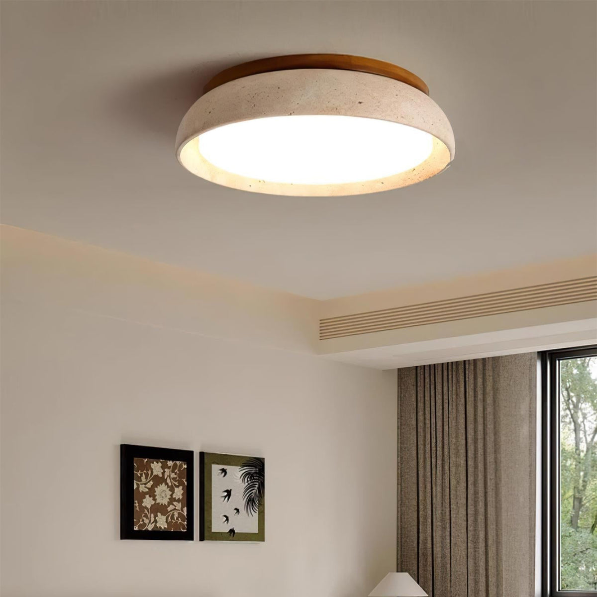 Moderne LED-Deckenleuchte aus Travertin