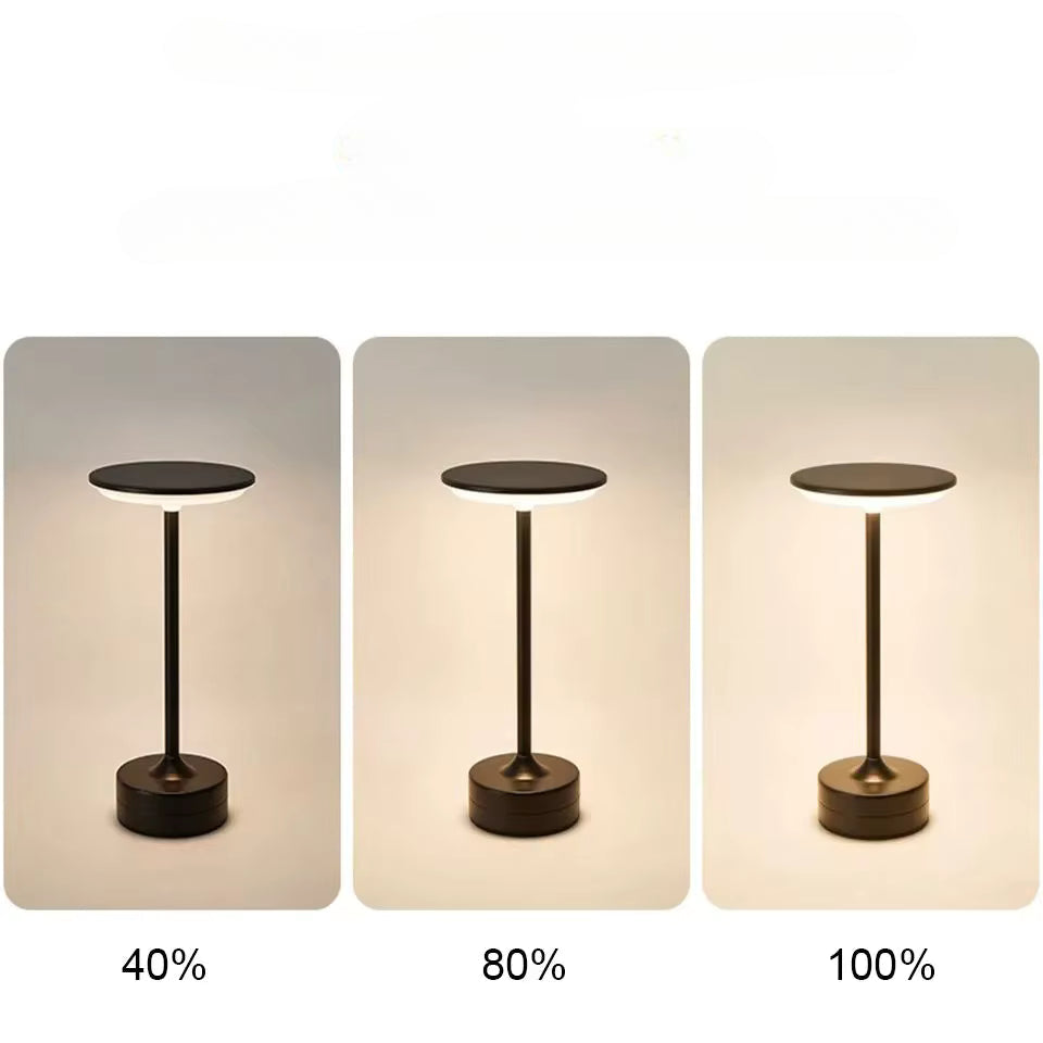 Amberlin Art-déco-Messing-Tischlampe