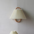 Zeitgenössische Faltenwandlampe