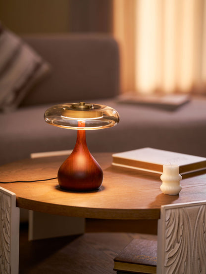 Quilven Walnussholz-Tischlampe im Mid-Century-Stil