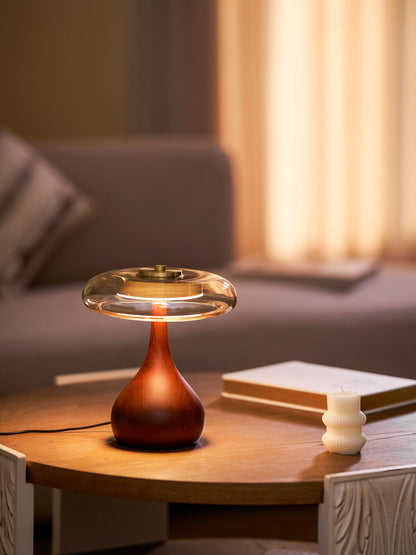 Quilven Walnussholz-Tischlampe im Mid-Century-Stil