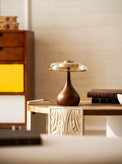 Quilven Walnussholz-Tischlampe im Mid-Century-Stil
