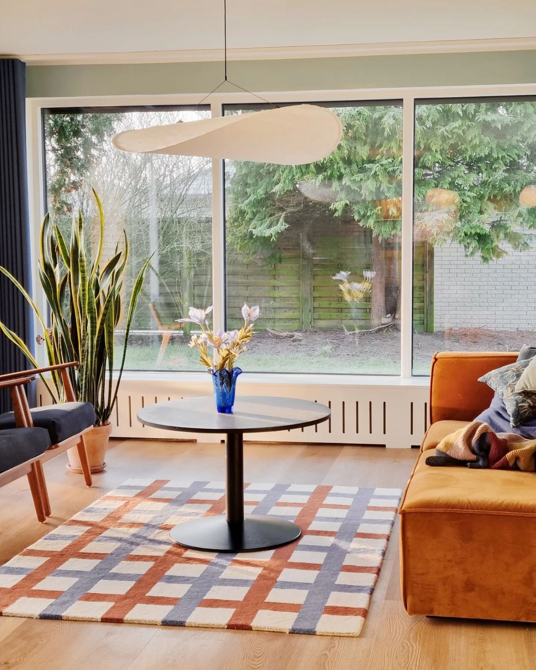 Moderne Hängelampe mit LED