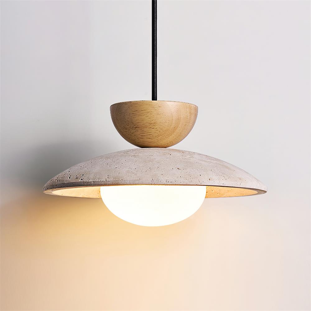 Moderne Pendelleuchte aus Travertin und Glas