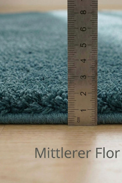 Moderner Hochflorteppich
