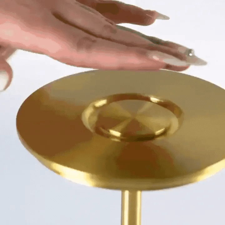 Kestrion Minimalistische Messing-Tischlampe