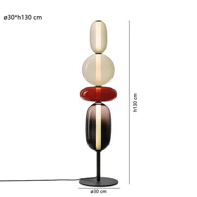Designer-Stehlampe mit Farbakzenten