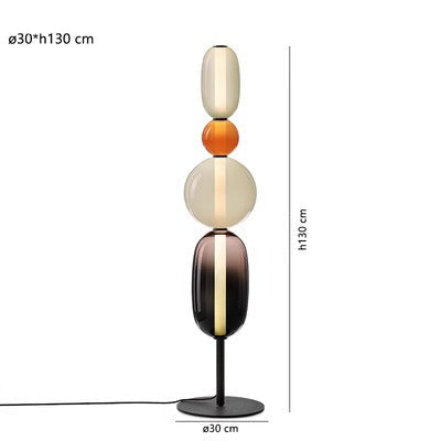 Designer-Stehlampe mit Farbakzenten