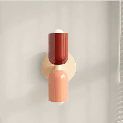 Miravel Bauhaus-Wandleuchte aus Eisen in Kapseldesign