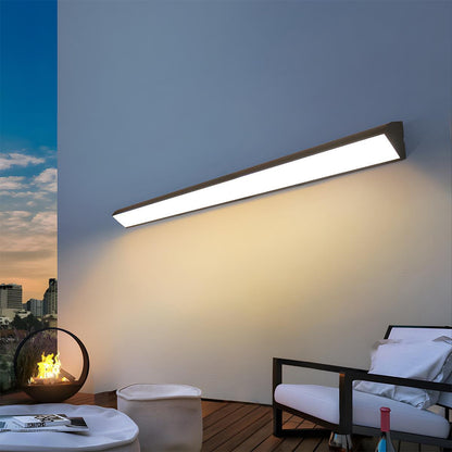 Tanvelle minimalistische lineare Außenwandleuchte aus Aluminium