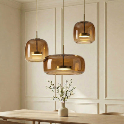 Pendelleuchte mit getöntem Glasschirm in Trommelform