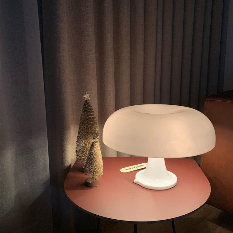 Fungora skandinavische Opal-Pilz-Tischlampe