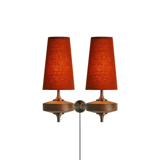 Wandlampe zum Einstecken aus Walnussholz und Messing