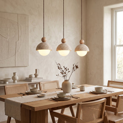 Holz-Pendelleuchte mit Travertin-Kuppel